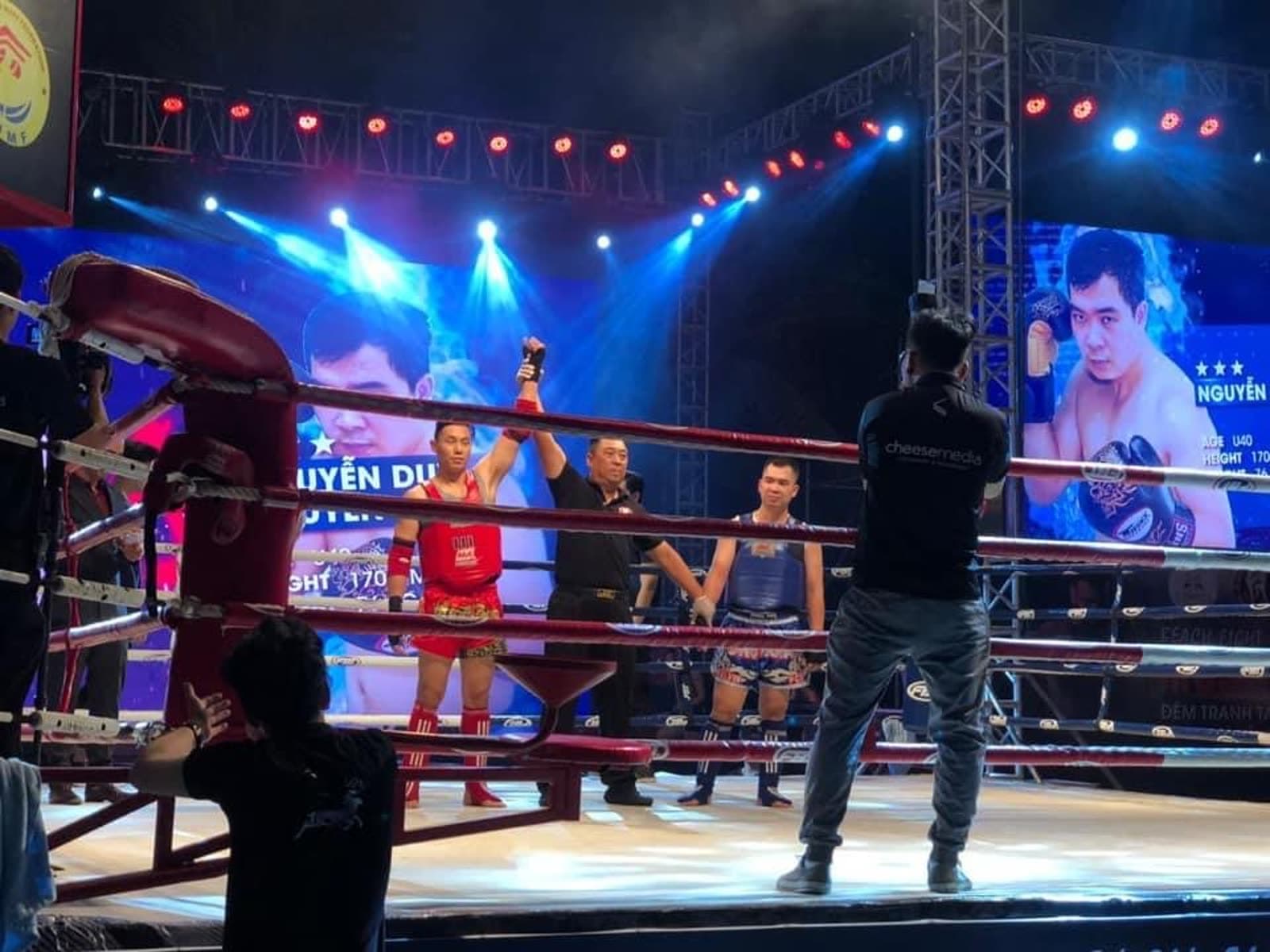 Dru wins by TKO at the Da Nang Muay Thai exhibition fight, 2019