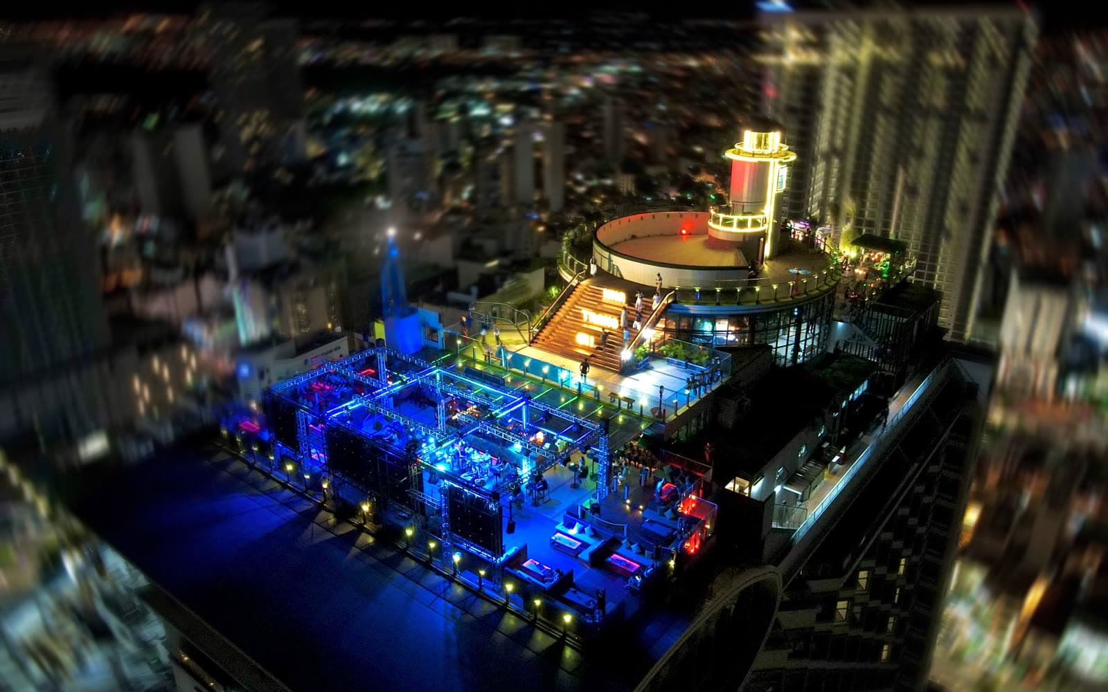 Skylight, Nha Trang's rooftop flagship